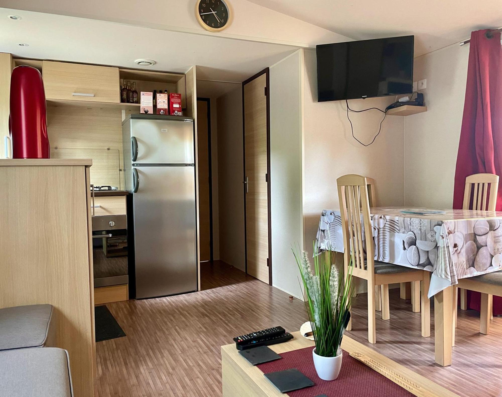 Mobilhome Jf64 40M2 Camping Familial Les Mathes Eksteriør billede